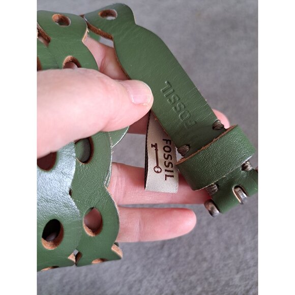 Fossil Green Leather Cutout Belt With Silver Buckle Womens Size L - Picture 2 of 10